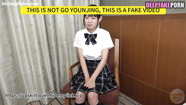 Schoolgirl trying doggystyle, Go Youn-Jung adult video (고윤정 연예인 섹스)