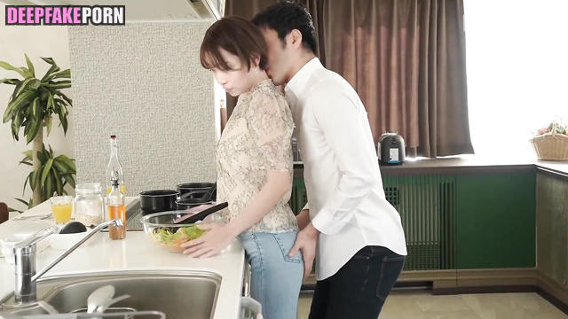 Prelude at a kitchen, Suzu Hirose 広瀬すず 本物の偽物 and guy from dating site ai