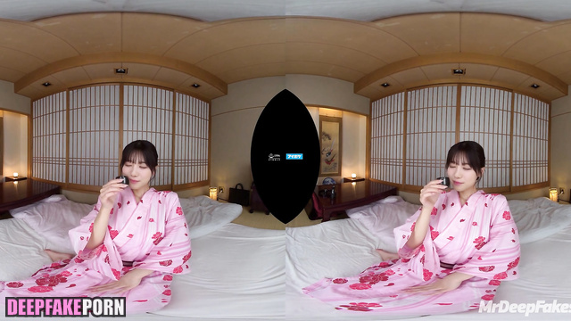 Shy japanese babe is ready for her first sex / 本物の偽物 セックスシーン