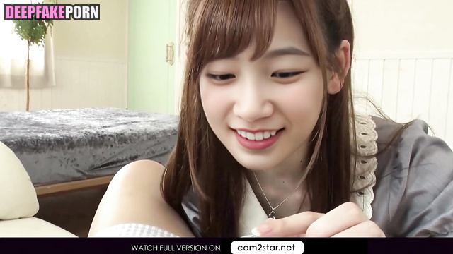 Kazuha (葉/カズハ 本物の偽物) deepfake video / little lady wanna suck your dick