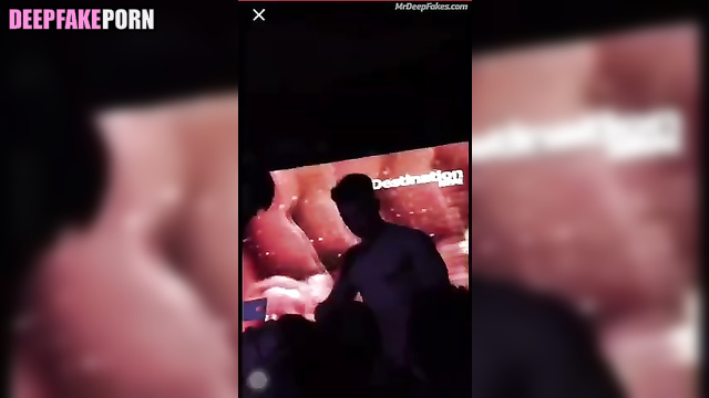 Handsome stripper dancing hot in the night club, ai Yu Shi (于适 成人视频)