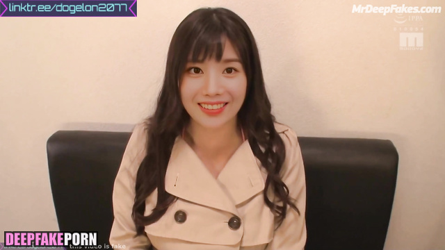 Under her coat is bikini only - Eunbi (アイズワン ディープフェイクビデオ) real fake