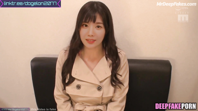 Under her coat is bikini only - Eunbi (アイズワン ディープフェイクビデオ) real fake