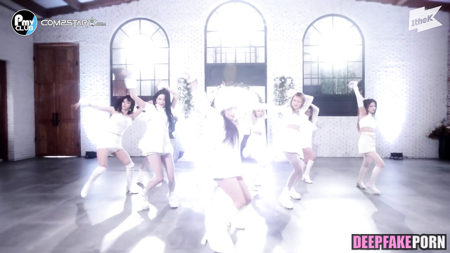 프로미스나인 섹스 장면 whores want to seduce you after concert, pmv ai Fromis_9 [PREMIUM]