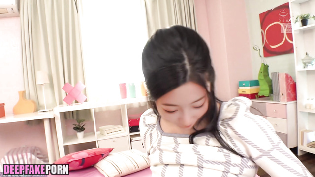 Virgin couple having awesome first sex [ルセラフィム 本物の偽物] Kazuha fakeapp [PREMIUM]