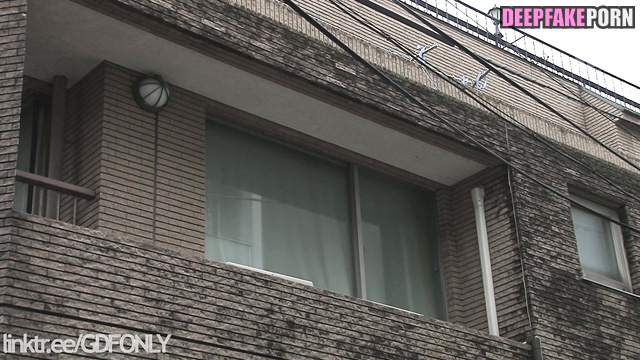 Lover fucked her between tits instead of cunni (IU A.I.) 아이유 섹스 장면 [PREMIUM]