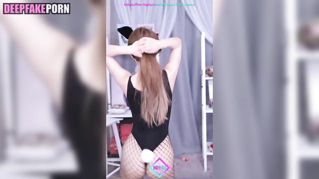 유나 있지 beauty Yuna dancing for her rich daddy (deepfake video) [PREMIUM]