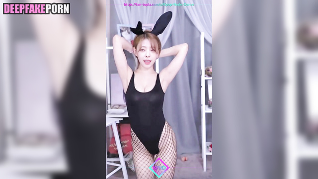 유나 있지 beauty Yuna dancing for her rich daddy (deepfake video) [PREMIUM]