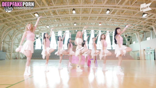 Sexy blonde Taeyeon (少女時代 ディープフェイクビデオ) having a good time / [PREMIUM]