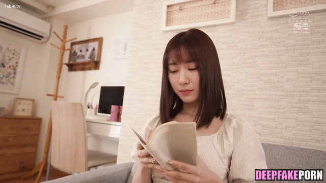 Wild fuck after book reading / あらがき ゆい ディープフェイクビデオ Yui Aragaki fakeapp