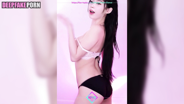 Pretty star dancing on webcam (not free) - IU ai scene / 아이유 딥페이크 영상 [PREMIUM]