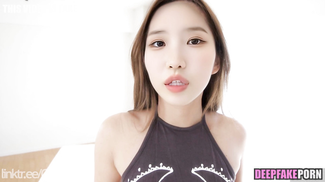 Foot fetish porn with hot korean star Song Hayoung (송하영 프로미스나인) [PREMIUM]