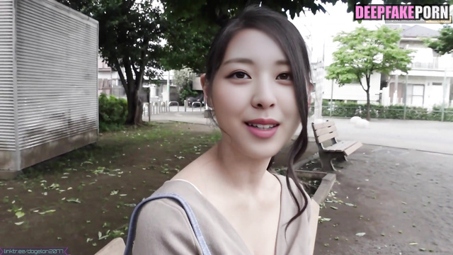 유나 있지 - Yuna in hot sex tapes / boys made her pussy squirt [PREMIUM]