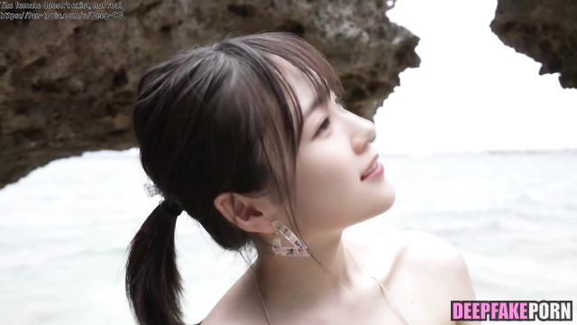 Naked korean babe waiting for you on the island (Minju) アイズワン 本物の偽物 [PREMIUM]