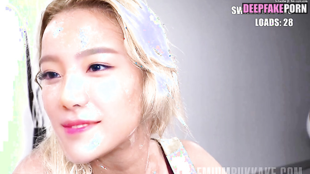 Ex-boyfriends cumed her pretty face in turn, fake Taeyeon 少女時代 本物の偽物 [PREMIUM]