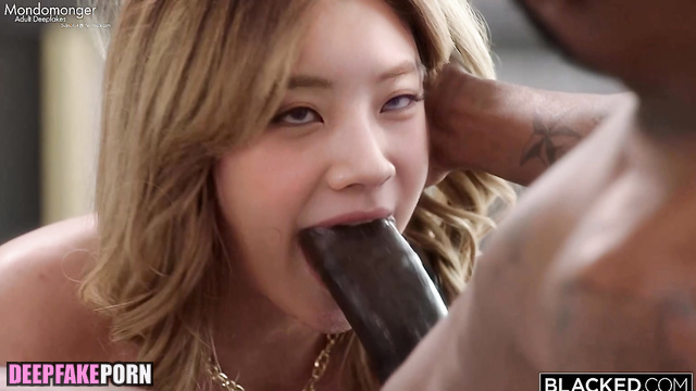 Dahyun ポルノtries to choose the best cock in this porn トゥワイス TWICE [PREMIUM]