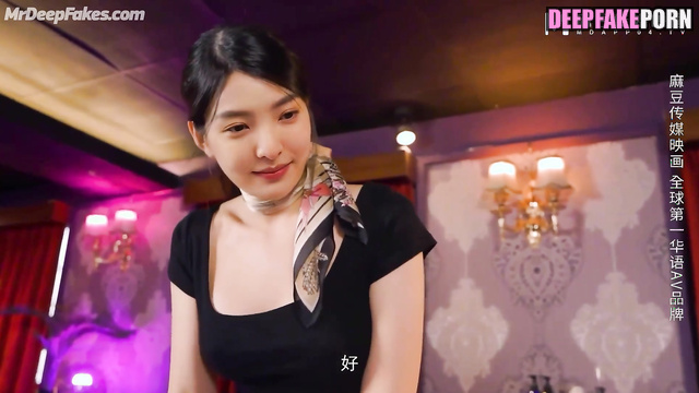 章若楠 深度伪造视频 beauty chinese babe making cool erotic massage, Zhang Ruonan