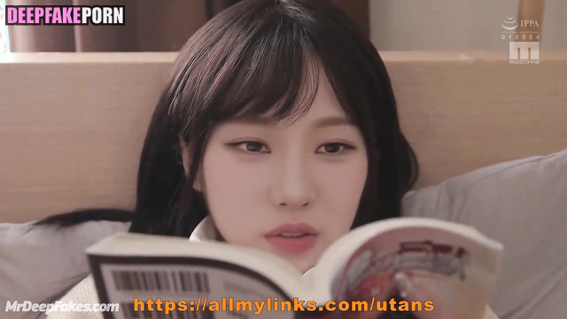 카리나 에스파 ai Karina doesn't want to be distracted when she read (with fuck)