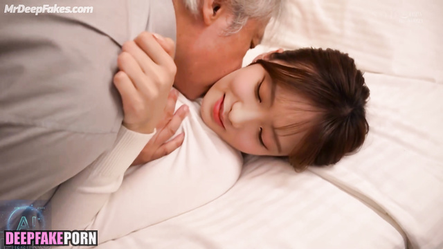 宇宙少女 Luda 性別 has sex with man who is much older than her WJSN