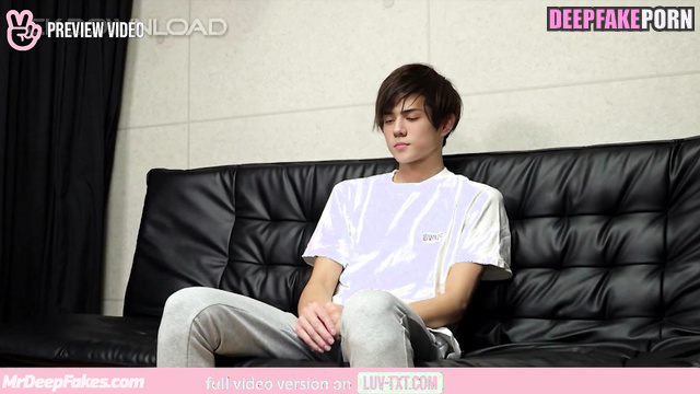 Producer is about to undress the sweet guy Sehun (세훈 엑소) - real fake