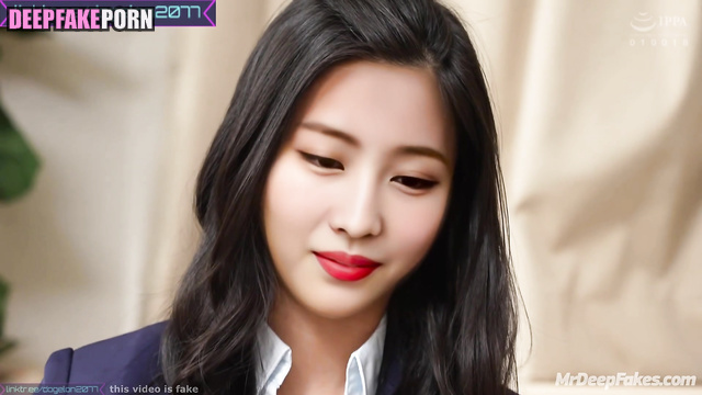 Office lady treated him a drink with Viagra - トゥワイス セックスシーン Momo fakeapp