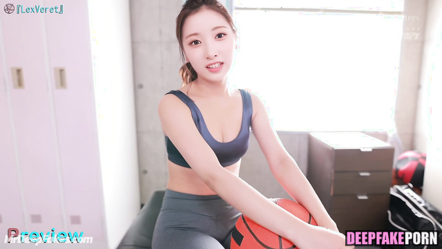 Coach 유키 Yuki thinks that 섹스 sex is the best sport PURPLE KISS 퍼플키스