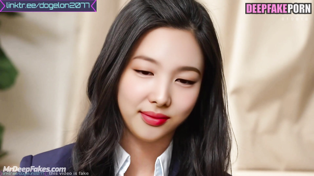 Colleagues fucked after hard day (トゥワイス セックスシーン) - Nayeon hot celeb sex