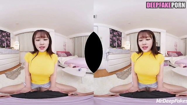 She knows how to entertain herself in bed / Rose (로제 블랙핑크) pov sex tapes