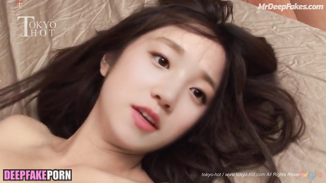DeepFake Yuqi shows her pussy on camera // 송우기 (여자)아이들 딥페이크 섹스