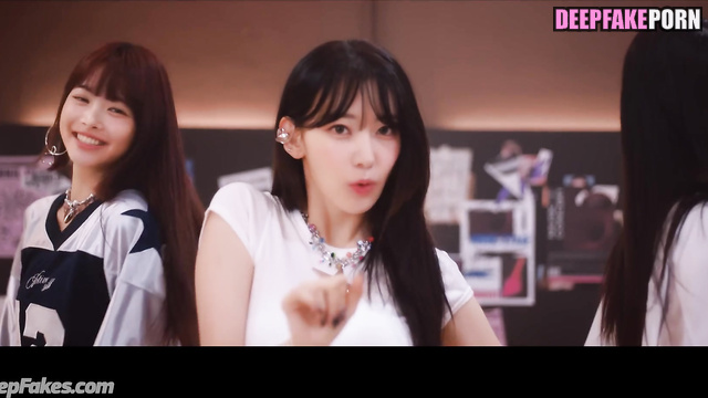 They love to suck your strong oiled cock, LE SSERAFIM pmv ai ルセラフィム 本物の偽物