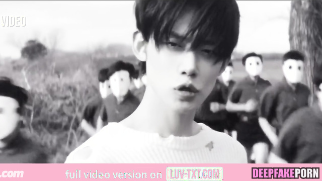 トゥモロー・バイ・トゥギャザー 本物の偽物 first homosexual experience - TXT pmv ai scenes