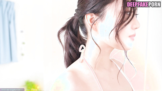 Lover caresses her body so gentle / Minji (ニュージーンズ セックスシーン) face swap [PREMIUM]