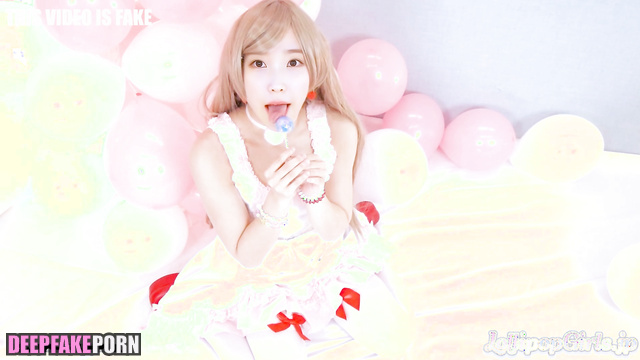 She is simply delighted with these two cocks, IU (아이유 스마트한 얼굴 변화) A.I. [PREMIUM]