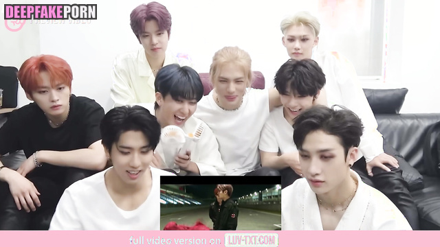 Guys from Stray Kids (스트레이 키즈 연예인 섹스) watching gay porn, pmv