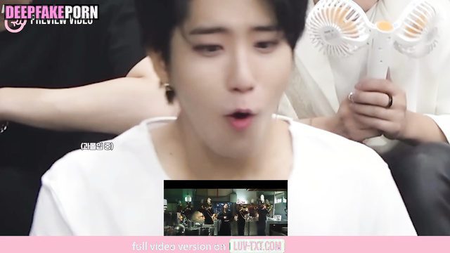 Guys from Stray Kids (스트레이 키즈 연예인 섹스) watching gay porn, pmv