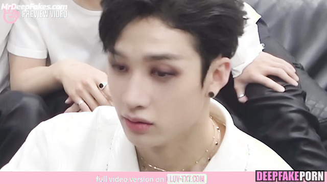 Guys from Stray Kids (스트레이 키즈 연예인 섹스) watching gay porn, pmv