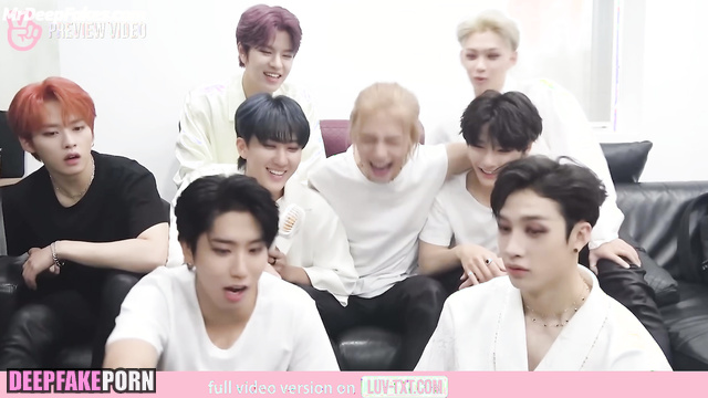 Guys from Stray Kids (스트레이 키즈 연예인 섹스) watching gay porn, pmv