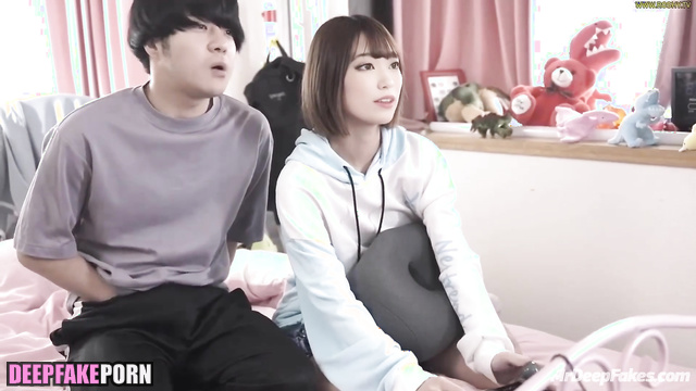 He took out his dick and started jerking off while being next to Emiru ai