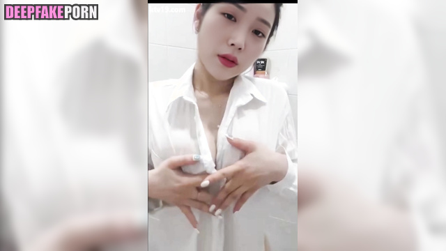 Awesome IU 아이유 can't stop pleasing herself in shower 섹스 장면 sex scene [PREMIUM]