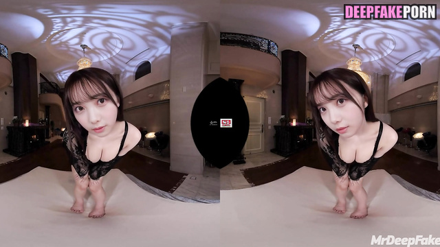 Solo ai scene with Yuki Yoda (与田 祐希 乃木坂46) look at her shiny dress