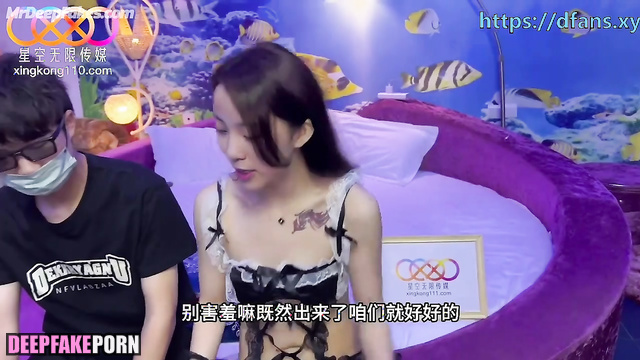 Fake Ouyang Nana (欧阳娜娜) sucking a cock on the Taiwanese sex schow