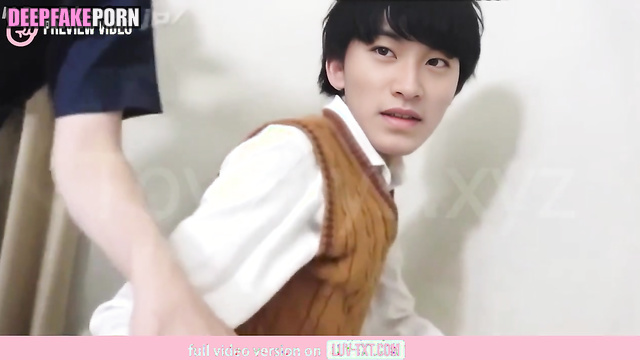 Gay couple enjoying perfect oral sex / Mark (마크 엔시티) smart face change