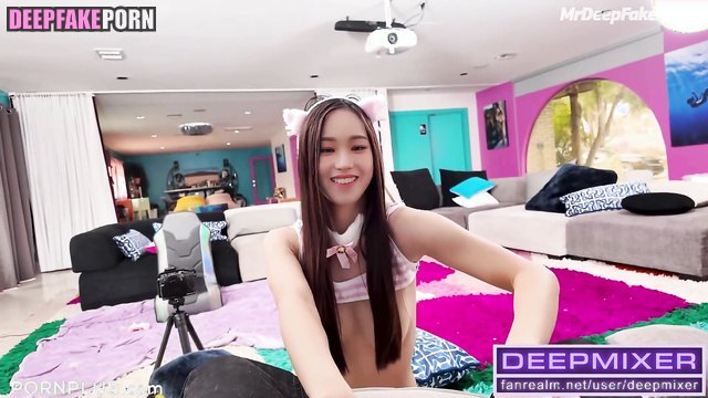 Long-haired princess jumping on a cock 카리나 에스파 Karina real fake