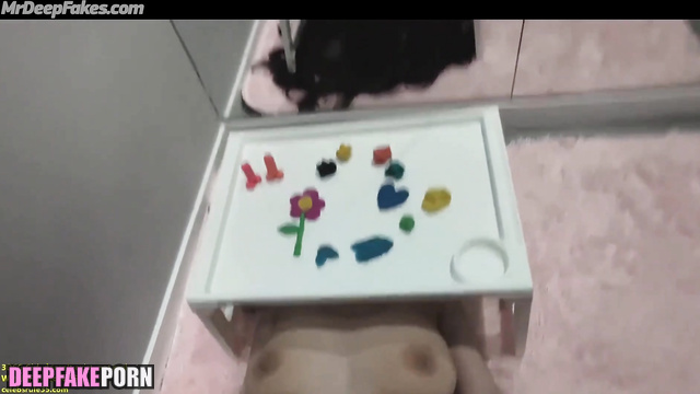 Strange sex with stranger under small table / Lia (리아 있지) in adult tapes