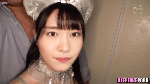 Star in silver suit enjoying hot movements, ai Yui Aragaki あらがき ゆい 性別 [PREMIUM]