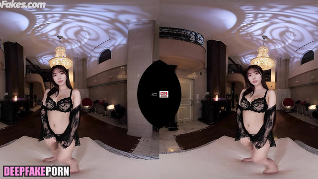 J-pop babe 河田陽菜 Kawata Hina knows what lingerie to pick Hinatazaka46