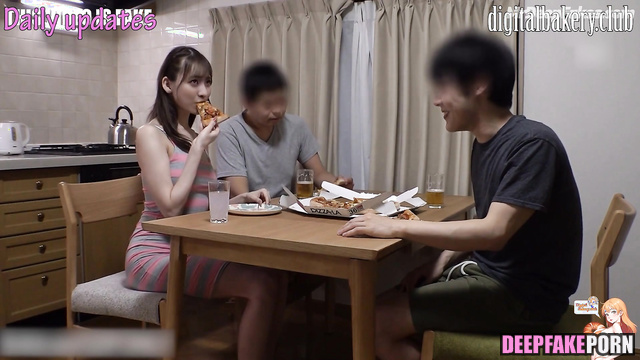 He enjoying her tits while her boyfriend sleeping / 수지 미쓰에이 Suzy fakeapp