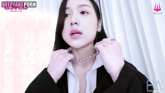 For some reason stranger touched her boobs 周也 充满激情的性爱 Zhou Ye fakeapp [PREMIUM]