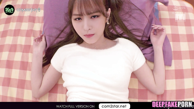 Lover is going to undressing her now (Ryujin ITZY face swap) 류진 가짜 포르노