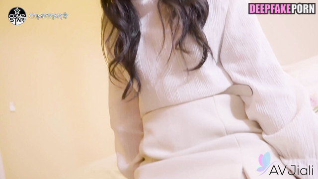 IU 아이유 did not think that usual massage session can lead to fake porn 가짜 포르노 [PREMIUM]